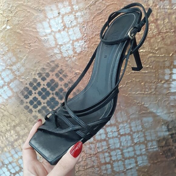 Zara 100% Leather Black Strappy Women's Sandals - Picture 6 of 16